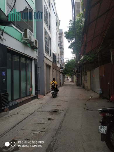 BÁN 116 m² PHỐ ĐỘI CẤN MT 116 M, Ô TÔ VÀO NHÀ . GIÁ 14 Tỷ.