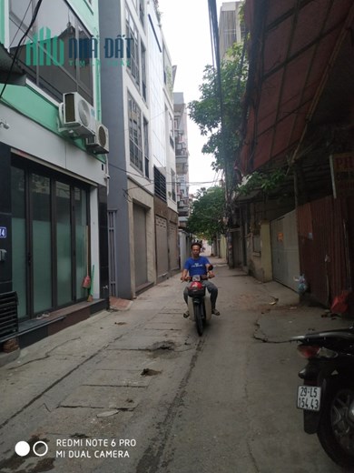 BÁN 116 m² PHỐ ĐỘI CẤN MT 116 M, Ô TÔ VÀO NHÀ . GIÁ 14 Tỷ.