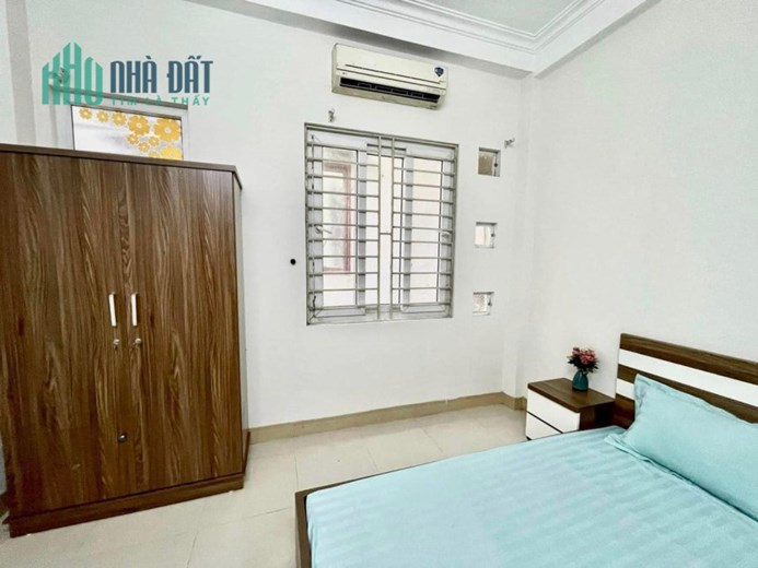 BÁN 116 m² PHỐ ĐỘI CẤN MT 116 M, Ô TÔ VÀO NHÀ . GIÁ 14 Tỷ.