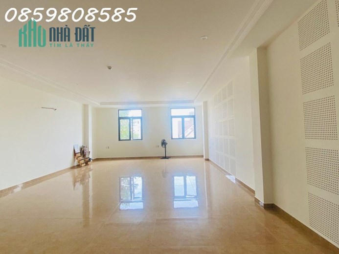 Nhà Hiệp Bình Phước, Thủ Đức, hẻm rộng, xe hơi quay đầu – 3 tầng – giá 6x tỷ