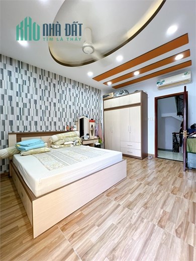 BÁN NHÀ CMT8 Q10 54M2 5 TẦNG DÒNG TIỀN 19TR/THÁNG