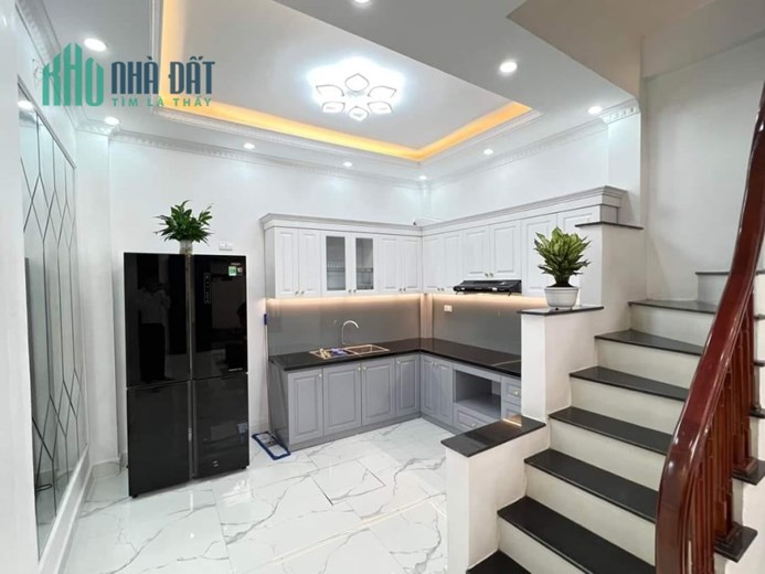 Giá hiếm! Lô góc Yên hòa, ngõ thông, sát phố, ba gác tránh, 34m2*5T, chỉ 3.75 tỷ