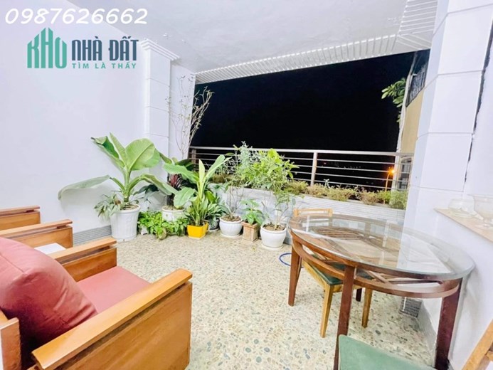 AN DƯƠNG VƯƠNG 70M 6T THANG MÁY VỈA HÈ CHỈ 15 TỶ 3