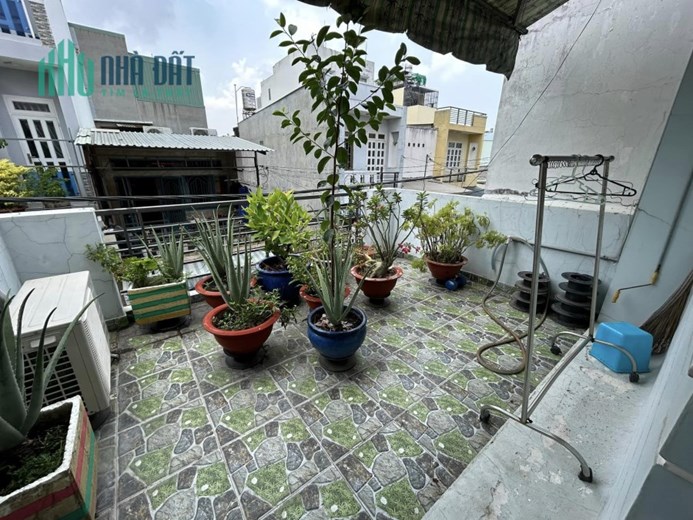 CHỦ NỢ BANK BÁN NHÀ GIÁP TÊN TỬA, 80M2 3 TẦNG, NHỈNH 5 TỶ.