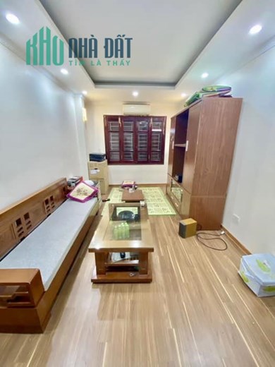 Nhà đẹp thoáng - otoo đỗ cửa  vào nhà - lô góc -ngõ thông tứ phía