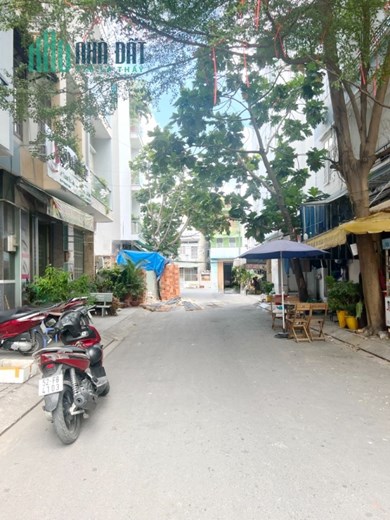 Nhà thuê 4 tầng MT đường số KDC Bông Sao P5Q8 - 18 Triệu/tháng