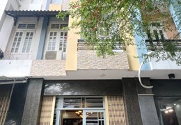 Nhà thuê 4 tầng MT đường số KDC Bông Sao P5Q8 - 18 Triệu/tháng