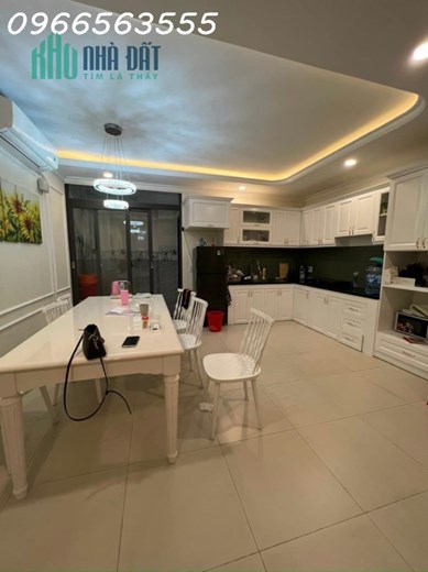 BÁN NHÀ ĐƯỜNG HOÀNG QUỐC VIỆT - PHƯỜNG PHÚ MỸ - QUẬN 7- 60M2, 4 TẦNG, NGANG 5M, GIÁ BÁN 8.7 TỶ