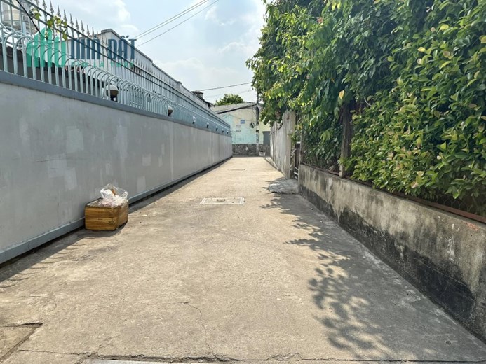 BÁN NHÀ 2 TẦNG - 4PN - GẦN 80M2 - NỞ HẬU 7.8M - HXH - GẦN KDC HỒNG LONG - CHỈ HƠN 3 TỶ