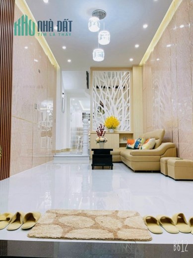 👑 BÁN NHANH NHÀ MẶT TIỀN HẢI CHÂU 4 TẦNG 3.95 TỶ GIÁ RẺ HỦY DIỆT
0373732368