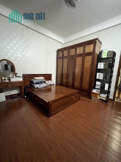 Bán nhà Đường Láng, Đống Đa, 80m 5 tầng  mặt tiền cực thoáng ngõ thông gần phố nhỉnh 8 tỷ lh