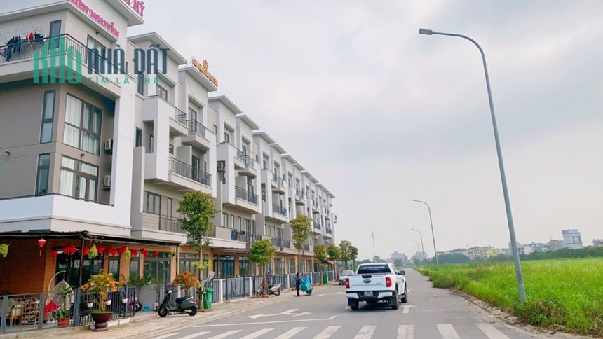 Cho thuê nhà nguyên căn👌👌
Đã hoàn thiện 3-4 phòng ngủ đầy đủ nội thất, xách vali về ở.