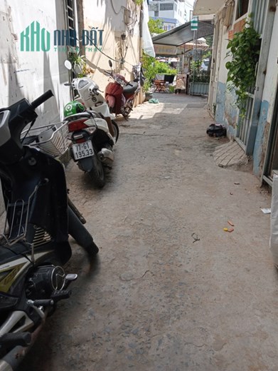 Nhà riêng 1 lầu sổ hồng 32m2 hẻm thẳng không lộ giới Q7