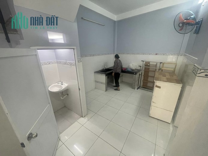 Nhà riêng 1 lầu sổ hồng 32m2 hẻm thẳng không lộ giới Q7