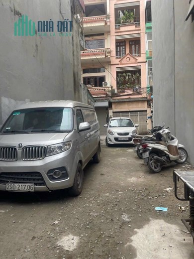 Bán đất Lê Trọng Tấn Hà Đông hơn 3 tỷ -  33m², mặt tiền 4,5m. Ngõ 4m, oto 7 chỗ vào đát - cách ngã