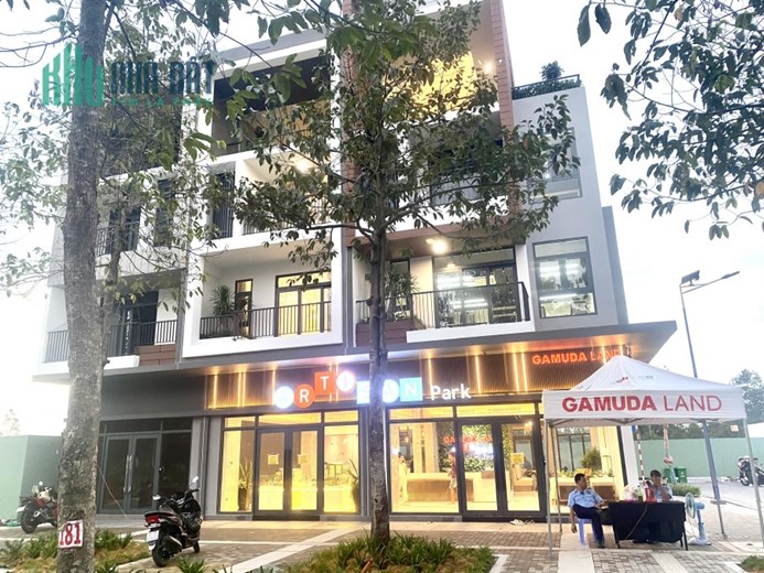 Bán căn Shophouse 1 trệt 3 lầu 2 mặt tiền đường lớn TP mới