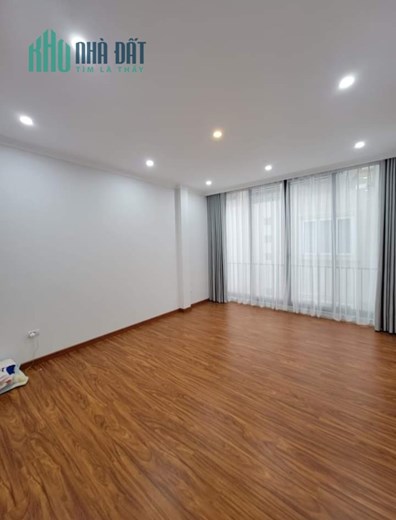 Bán nhà đẹp Đặng Thùy Trâm - Hoàng Quốc Việt 6T thang máy, vỉa hè , ô tô KD 16.8 tỷ