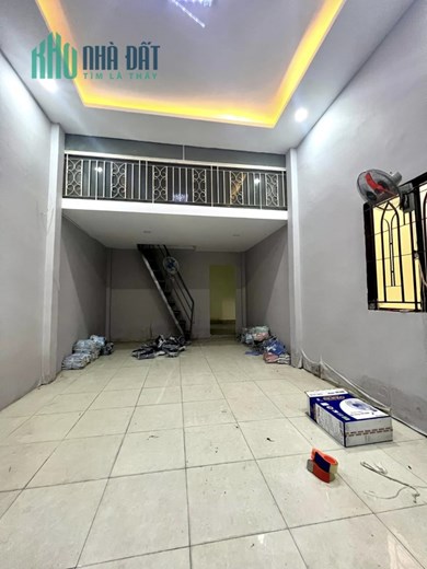 HẺM THẲNG SÁT MẶT TIỀN - NGANG LỚN 5M , 63M2- GẦN CHỢ