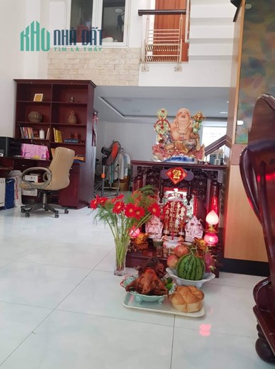 Chính chủ bán nhà Võ Văn Kiệt, nhà đẹp vào ở ngay