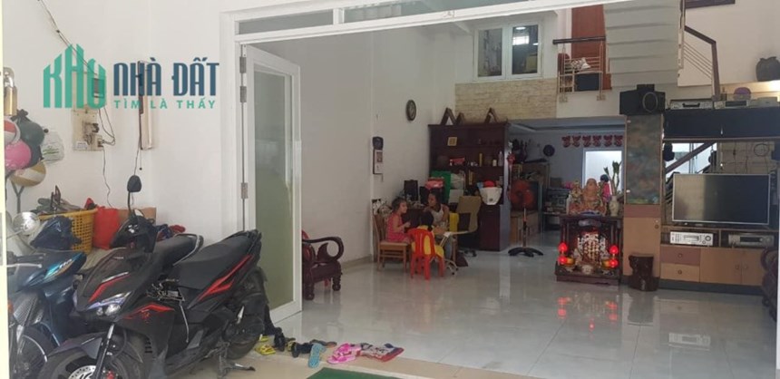 Chính chủ bán nhà Võ Văn Kiệt, nhà đẹp vào ở ngay