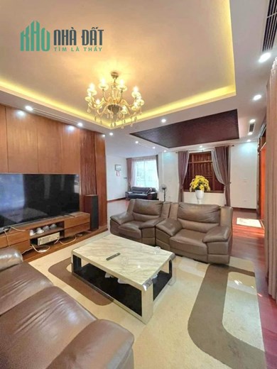 Cần bán gấp căn biệt thự An Hưng Hà Đông Full nội thất 306m2 hướng Đông Nam giá tốt nhất vị trí đẹp