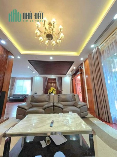 Cần bán gấp căn biệt thự An Hưng Hà Đông Full nội thất 306m2 hướng Đông Nam giá tốt nhất vị trí đẹp