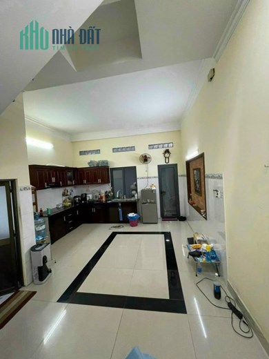 Cho thuê nhà sát đại học Hutech Bình Thạnh , 5 tầng chỉ 19 triệu