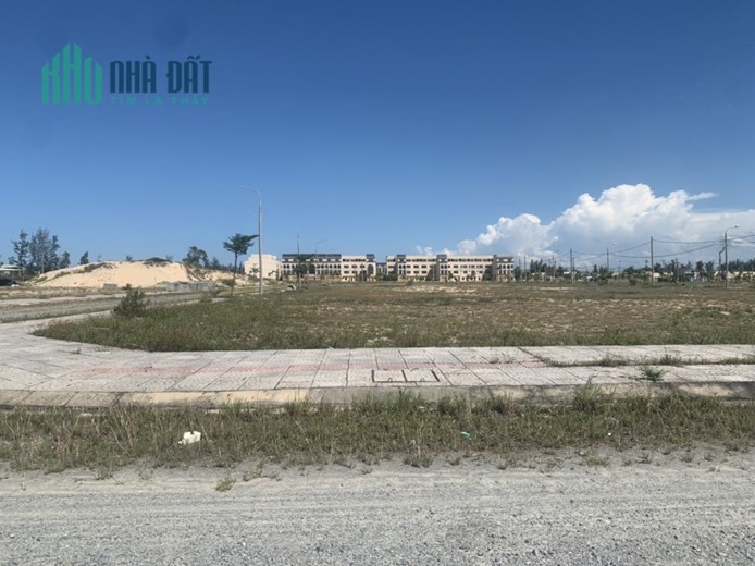 Chính chủ cần bán lô siêu phẩm khu đô thị Seaview, Điện Dương, Quảng Nam