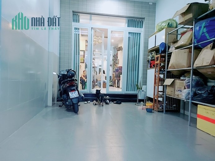 Nhà bán gần Quốc Lộ 1A Bình Tân – Chỉ nhỉnh 5 Tỷ có nhà đẹp HXH 7M gần cầu Bình Thuận diện tích