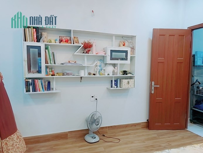 Nhà bán gần Quốc Lộ 1A Bình Tân – Chỉ nhỉnh 5 Tỷ có nhà đẹp HXH 7M gần cầu Bình Thuận diện tích