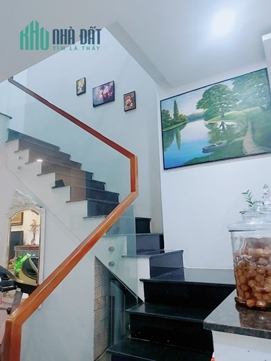 Nhà bán gần Quốc Lộ 1A Bình Tân – Chỉ nhỉnh 5 Tỷ có nhà đẹp HXH 7M gần cầu Bình Thuận diện tích