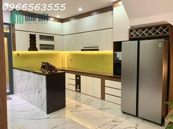 BÁN MẶT TIỀN BÙI VĂN BA- P.TÂN THUẬN ĐÔNG - QUẬN 7, 125M2, NGANG 5M, GIÁ BÁN 2X TỶ