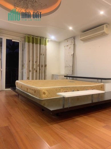 Bán nhà mặt phố Nguyễn Ngọc Nại, Thanh Xuân 110m, mt 5m. Giá: 33 tỷ