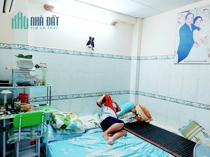 Bán Nhà Gần Cầu Hậu Giang Hậu Giang, P11, Quận 6, 61m2, 2 Tầng, 3 PN, Chỉ 3 Tỷ 300 Triệu