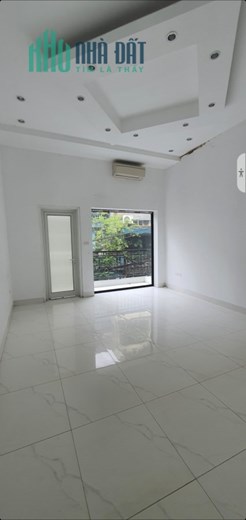 Bán nhà Hoàng Như Tiếp, Bồ Đề, thoáng, kinh doanh, oto tránh, 65m2x 3 tầng, mặt: 4m, 8 tỷ