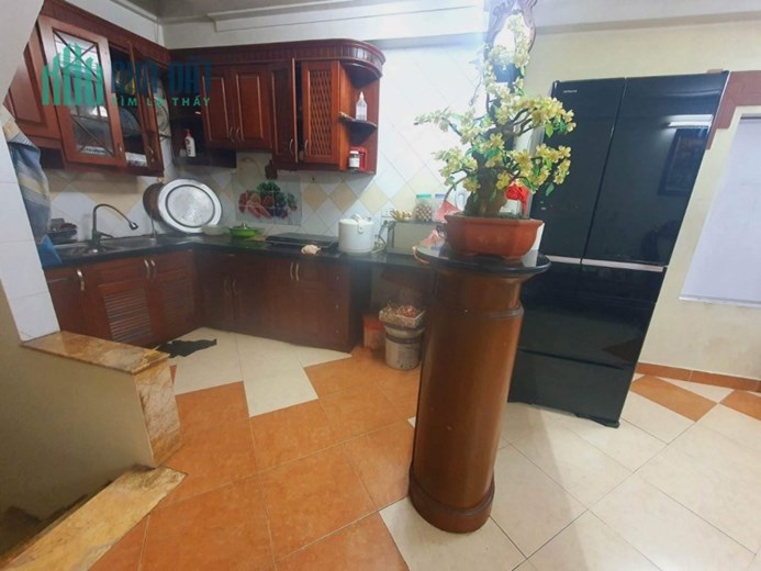 Bán nhà phố Bùi Xương Trạch, ô tô vào nhà, diện tích 34m, 6 tầng, mặt tiền 4m, 6.4 tỷ