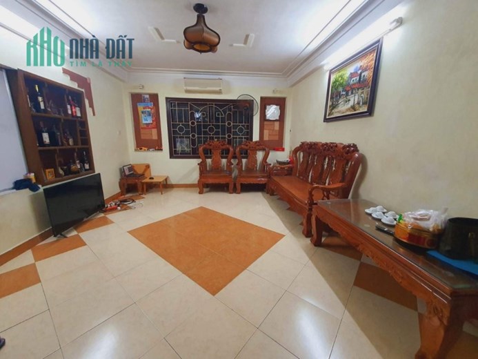 Bán nhà phố Bùi Xương Trạch, ô tô vào nhà, diện tích 34m, 6 tầng, mặt tiền 4m, 6.4 tỷ