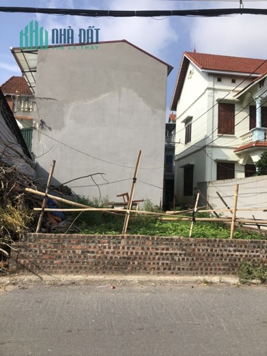 Bán đất Đa Tốn, ô tô vào đất, 65 m2, MT 5,3 m, giá chỉ 1,65 tỷ.