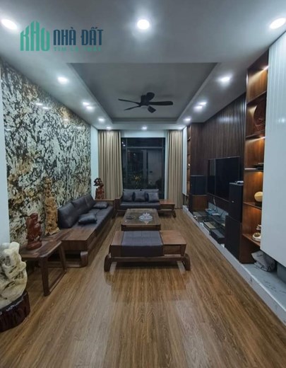 Nhà Phạm Tuấn Tài - Hoàng Quốc Việt 55m x 17.5 tỷ, phân lô, vỉa hè, ô tô 0343564283