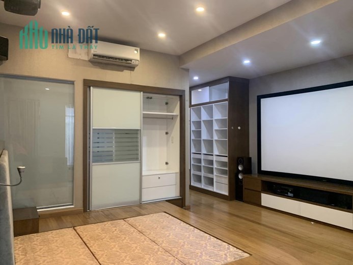 CĂN BIỆT THỰ, NHÀ BÈ, 4 TẦNG, MỚI, ĐẸP LUNG LINH, NGANG 7.5X12M, LỘ TRƯỚC NHÀ 8M, Ô TÔ QUAY ĐẦU, 6