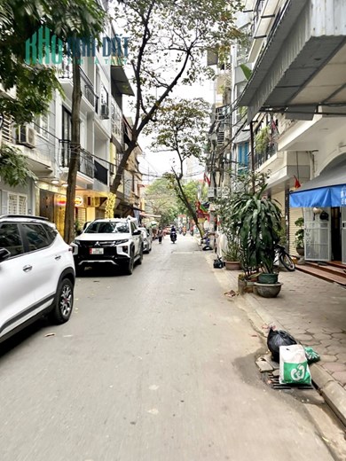 Bán Nhà Trương Định, 50m x 4 tầng, mt 4m, 4.6 tỷ, ô tô đỗ cổng