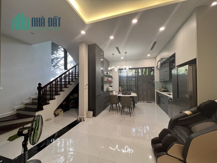 Nhà Tô Vĩnh Diện, Thanh Xuân, 62m, 5 tầng, 6.3m mặt tiền, chủ nhà kiến trúc sư CỰC ĐẸP, 11.5 tỷ
