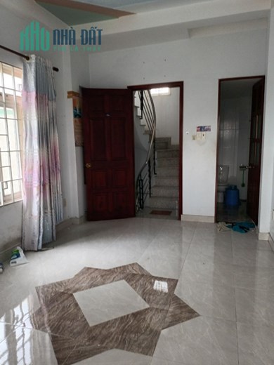 HÒA BÌNH NHÀ 5 TẦNG BTCT - 30M2 - HẺM 6 M THÔNG - CHỦ GẤP BÁN 5 TỶ 2
