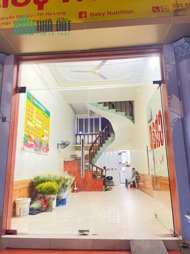 Chính chủ cần cho thuê tầng 1  địa điểm đẹp ở trung tâm Mặt đường Tô Hiến Thành( đường xuống chợ