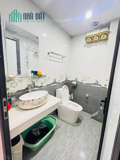 Giảm 150 triệu. Nhà thoáng đẹp, ở sướng. Đình Thôn Mỹ Đình, 10m ra Ô tô, 5 tầng, 5.05 tỷ