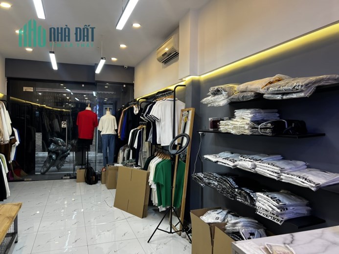 Cần chuyển MB  lớn nên sang nhượng lại MB  hẻm, đang kinh doanh thời trang lượng khách ổn định