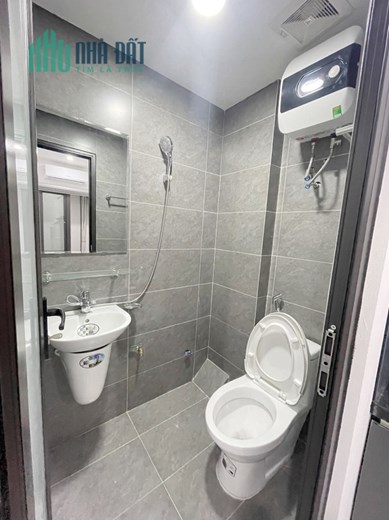TÒA CCMN Q.ĐỐNG ĐA - LÔ GÓC - THANG MÁY - DT 110X 7T GIÁ 17 TỶ - DOANH THU KHỦNG GẦN 2 TỶ/NĂM
