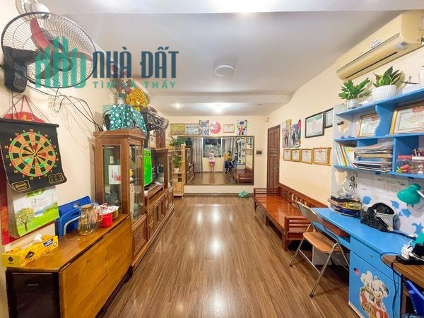 Do nhu cầu muốn chuyển căn khác rộng hơn chính chủ cần bán căn nhà thuộc Nam Từ Liêm - Hà Nội