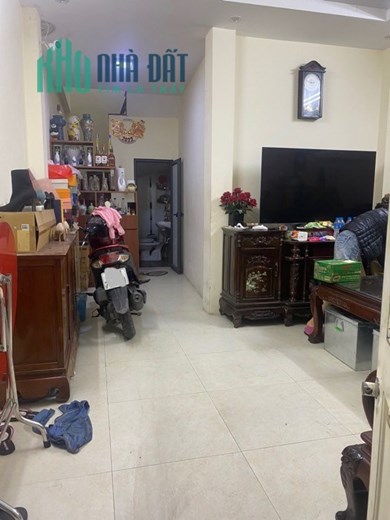 Bán nhà Phố Vọng, ô tô cách nhà 10m, khu vực hiếm, Dt32m2, giá 3.4 tỷ.