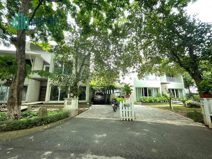 siêu đẹp! BT VƯỜN TÙNG ecopark hưng yên 337m 3t MT16m 41 TY